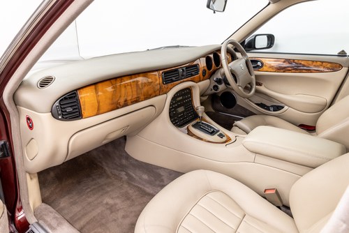 1998 Jaguar Sovereign LWB V8 Auto (X308) à vendre (picture 21 of 72)