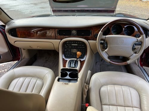 2002 Jaguar XJ 308 3.2 Sovereign SWB zum Verkauf (Bild 22 von 115)