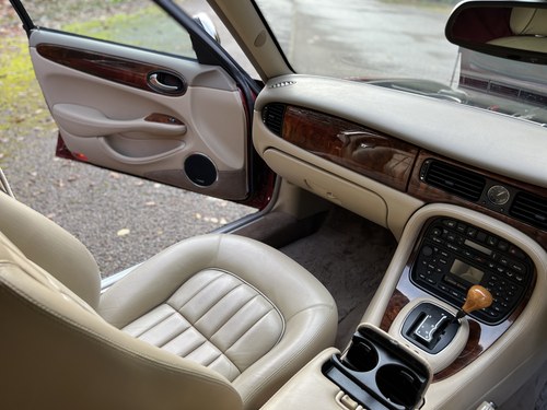 2002 Jaguar XJ 308 3.2 Sovereign SWB zum Verkauf (Bild 23 von 115)