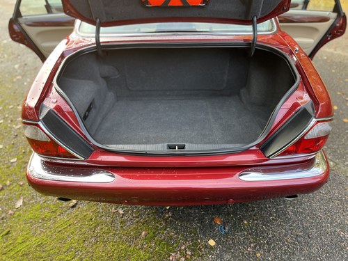 2002 Jaguar XJ 308 3.2 Sovereign SWB zum Verkauf (Bild 68 von 115)