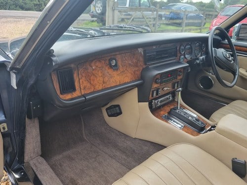 1988 Jaguar XJ12 Series III For Sale (picture 20 of 129)