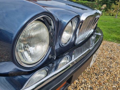 1988 Jaguar XJ12 Series III For Sale (picture 68 of 129)