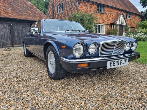1988 Jaguar XJ12 Series III For Sale (picture 1 of 129)
