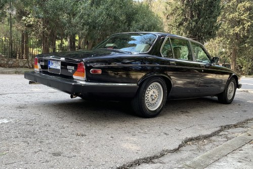 1992 Jaguar XJ12 Vanden Plas Final 100 Edition For Sale (picture 11 of 144)