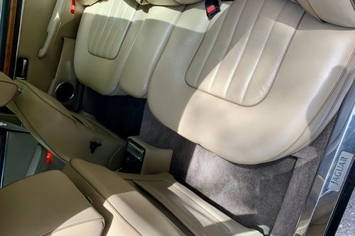 1992 Jaguar XJ12 Vanden Plas Final 100 Edition For Sale (picture 51 of 144)