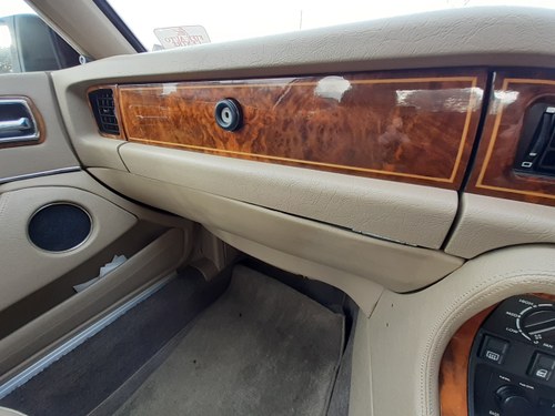 1991 Jaguar Sovereign (XJ40) 4.0 Automatic In vendita (immagine 17 di 151)