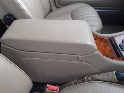 1991 Jaguar Sovereign (XJ40) 4.0 Automatic In vendita (immagine 20 di 151)