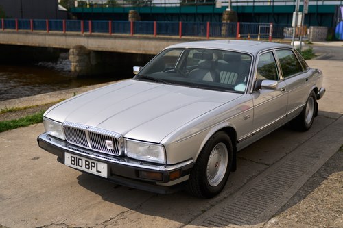 1988 Daimler XJ40 Te koop (foto 25 van 155)