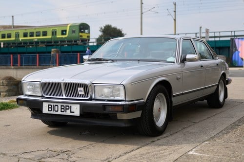 1988 Daimler XJ40 Te koop (foto 14 van 155)