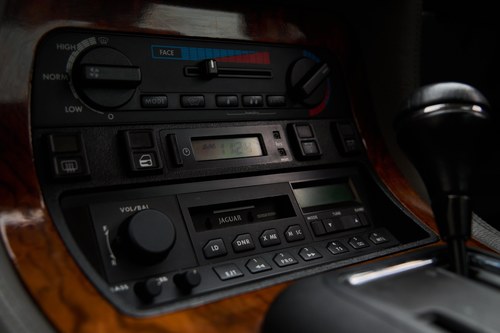 1988 Daimler XJ40 Te koop (foto 54 van 155)