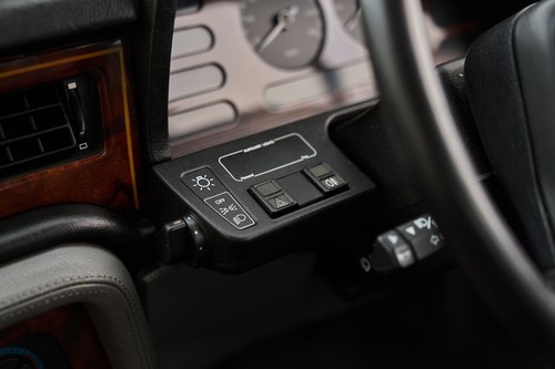 1988 Daimler XJ40 Te koop (foto 51 van 155)