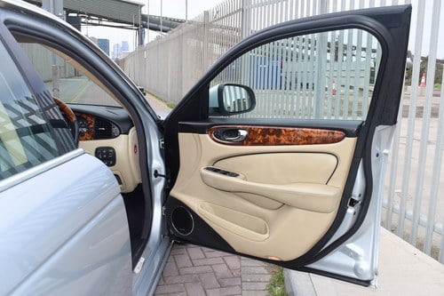 2007 Jaguar XJ6 3.0 Executive à venda (imagem 58 de 163)