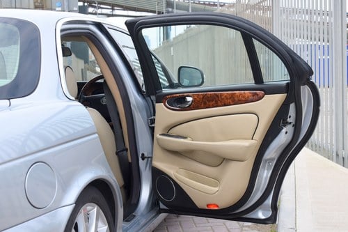 2007 Jaguar XJ6 3.0 Executive à venda (imagem 53 de 163)