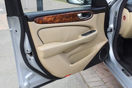 2007 Jaguar XJ6 3.0 Executive à venda (imagem 72 de 163)