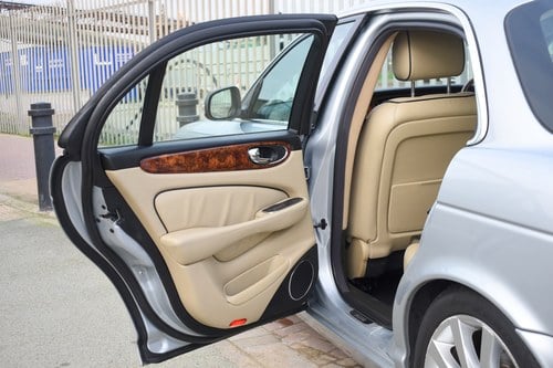 2007 Jaguar XJ6 3.0 Executive à venda (imagem 79 de 163)