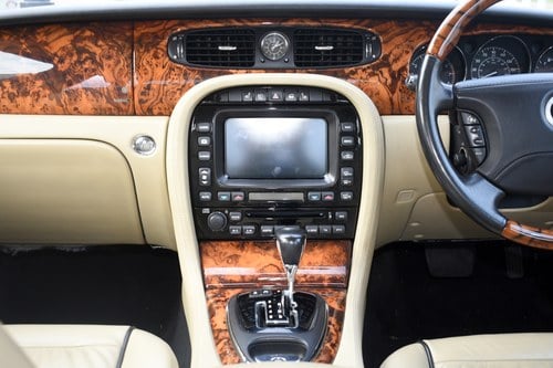 2007 Jaguar XJ6 3.0 Executive à venda (imagem 38 de 163)