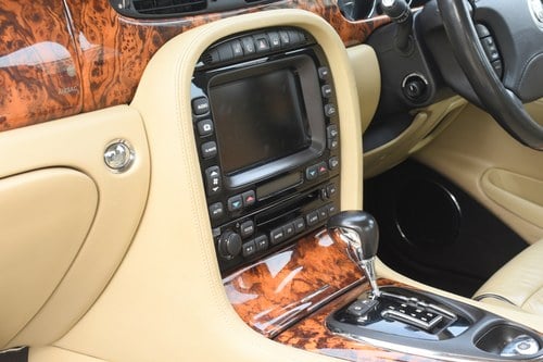 2007 Jaguar XJ6 3.0 Executive à venda (imagem 50 de 163)