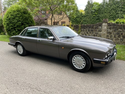 1993 Jaguar XJ6 3.2 Auto For Sale (picture 2 of 81)