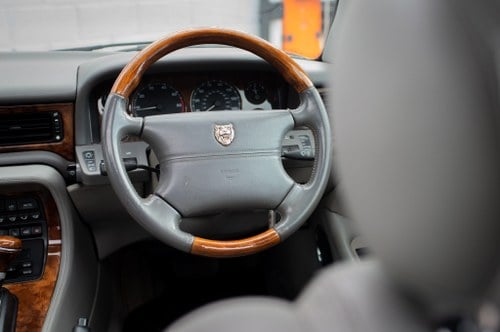 1997 Jaguar XJ6 3.2 Executive (X300) zum Verkauf (Bild 44 von 105)