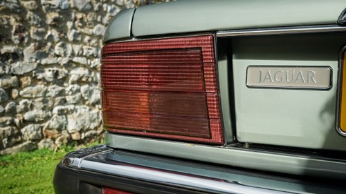 1990 Jaguar XJ6 till salu (bild 88 av 163)