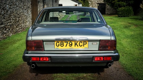 1990 Jaguar XJ6 till salu (bild 13 av 163)