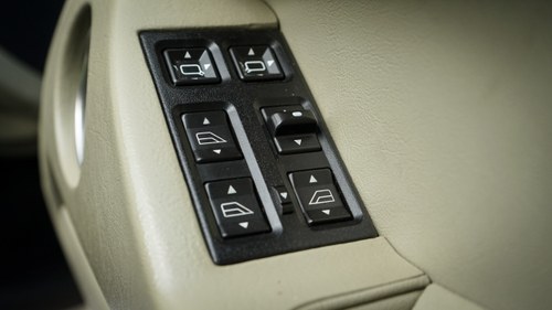 1990 Jaguar XJ6 till salu (bild 39 av 163)