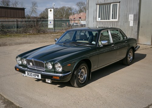 1984 Jaguar XJ6 4.2 V8 Sovereign à vendre (picture 1 of 197)
