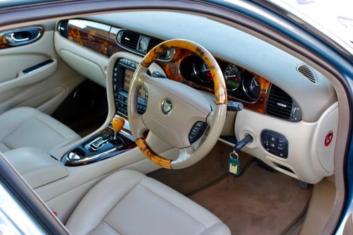 2003 Jaguar XJ6 3.0 For Sale (picture 32 of 93)