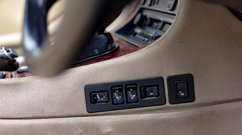 NO RESERVE - 1994 Jaguar XJ6 Gold (XJ40) à vendre (picture 47 of 109)