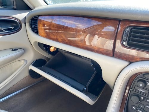 2002 Jaguar XJ 3.2 Executive (X308) à vendre (picture 28 of 180)