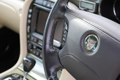 2004 Jaguar XJ8 3.5 Sport (X350) For Sale (picture 16 of 90)