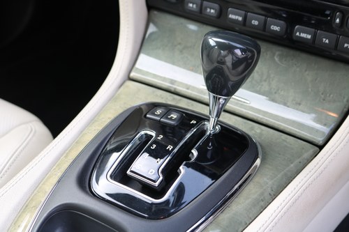 2004 Jaguar XJ8 3.5 Sport (X350) For Sale (picture 22 of 90)