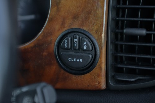 1998 Jaguar XJ8 Auto For Sale (picture 36 of 86)