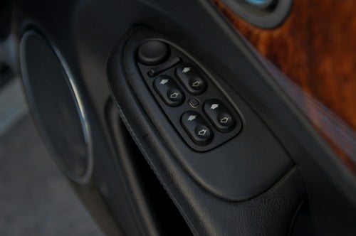 1998 Jaguar XJ8 Auto For Sale (picture 28 of 86)