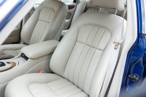 2000 Jaguar XJ8 Auto 3.2L V8 (X308) In vendita (immagine 44 di 230)