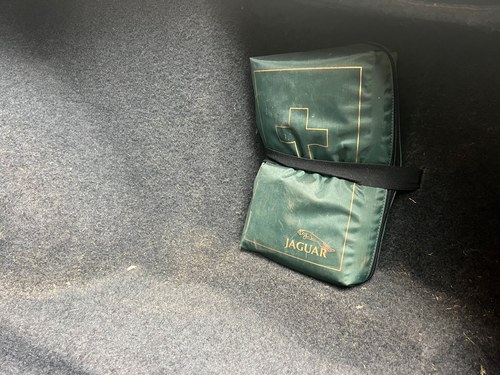 2000 Jaguar XJ8 Auto 3.2L V8 (X308) In vendita (immagine 170 di 230)