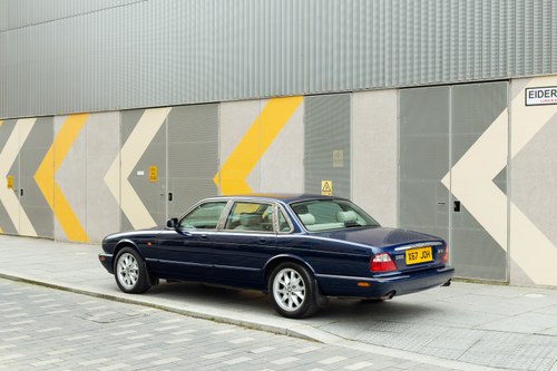 2000 Jaguar XJ8 Auto 3.2L V8 (X308) In vendita (immagine 14 di 230)