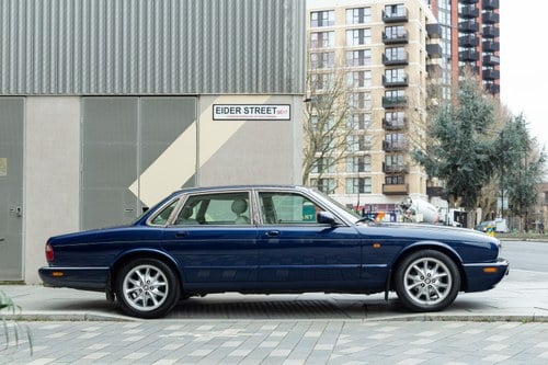 2000 Jaguar XJ8 Auto 3.2L V8 (X308) In vendita (immagine 12 di 230)