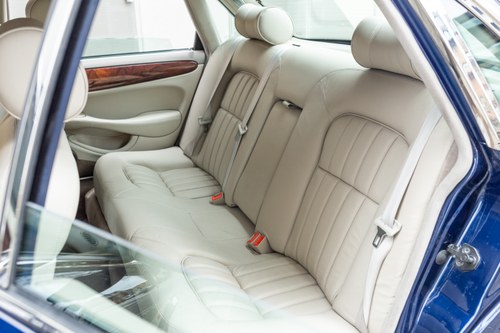 2000 Jaguar XJ8 Auto 3.2L V8 (X308) In vendita (immagine 90 di 230)