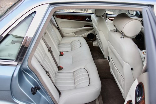 2002 Jaguar XJ8 Executive SE For Sale (picture 27 of 84)