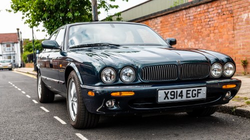 NO RESERVE - 2000 Jaguar XJ8 3.2 Executive zum Verkauf (Bild 8 von 186)