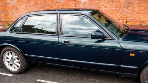 NO RESERVE - 2000 Jaguar XJ8 3.2 Executive zum Verkauf (Bild 89 von 186)