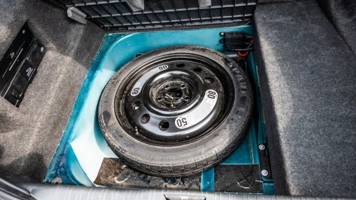 NO RESERVE - 2000 Jaguar XJ8 3.2 Executive zum Verkauf (Bild 76 von 186)