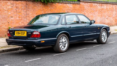 NO RESERVE - 2000 Jaguar XJ8 3.2 Executive zum Verkauf (Bild 3 von 186)