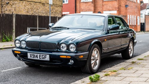 NO RESERVE - 2000 Jaguar XJ8 3.2 Executive zum Verkauf (Bild 6 von 186)