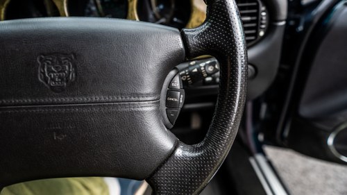 NO RESERVE - 2000 Jaguar XJ8 3.2 Executive zum Verkauf (Bild 34 von 186)