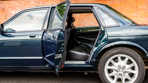 NO RESERVE - 2000 Jaguar XJ8 3.2 Executive zum Verkauf (Bild 144 von 186)