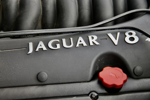 1998 Jaguar XJ8 4.0 Sovereign LWB For Sale (picture 74 of 99)