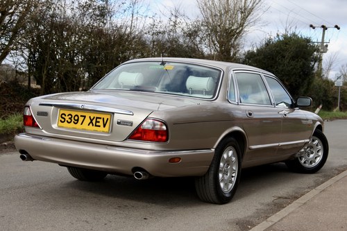 1998 Jaguar XJ8 4.0 Sovereign LWB For Sale (picture 11 of 99)
