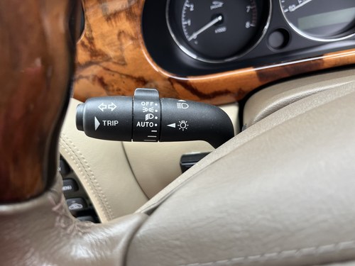 2005 Jaguar XJ8 SE zum Verkauf (Bild 36 von 89)